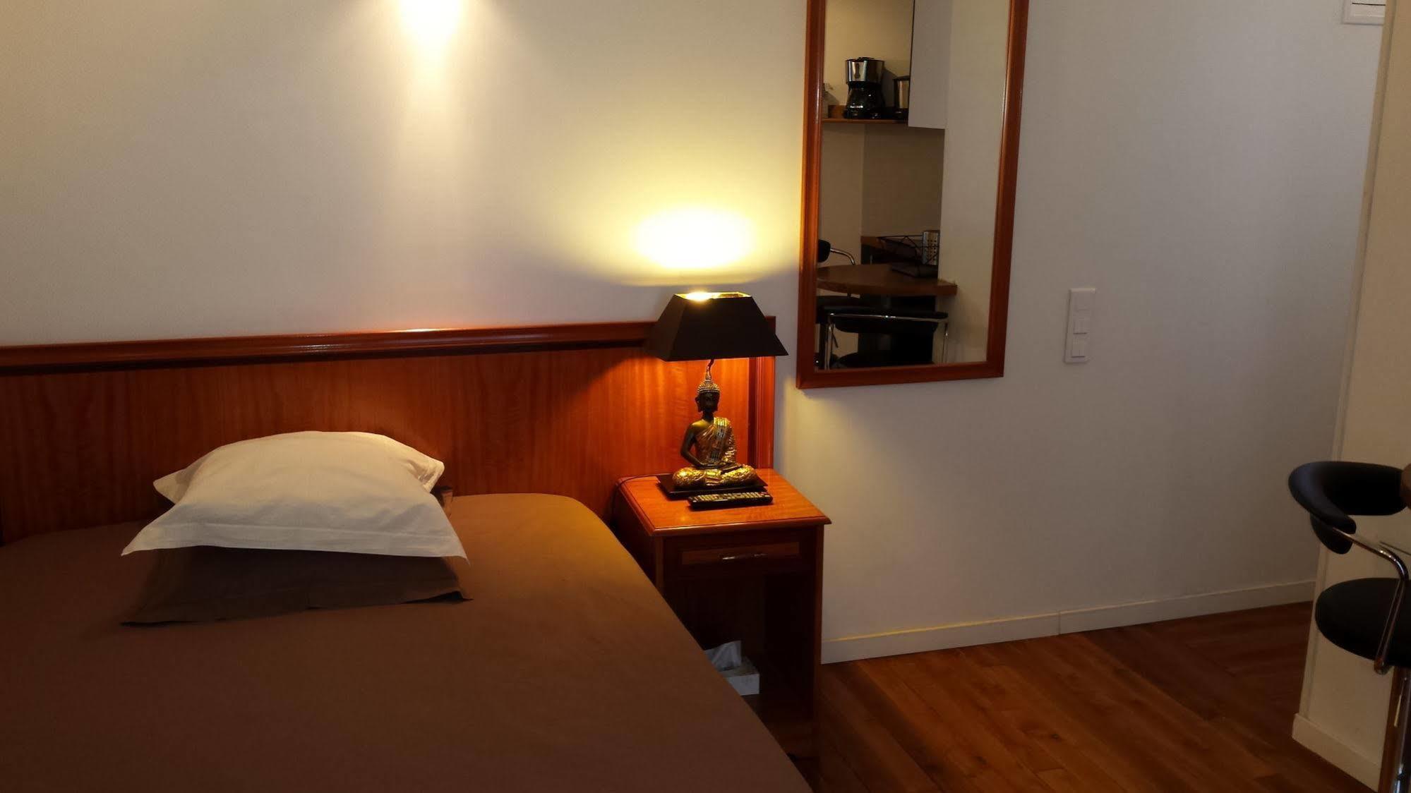 ซัลวี เรสซิเดนซ์ Hotel ลูวาลัวเปแรต์ ภายนอก รูปภาพ
